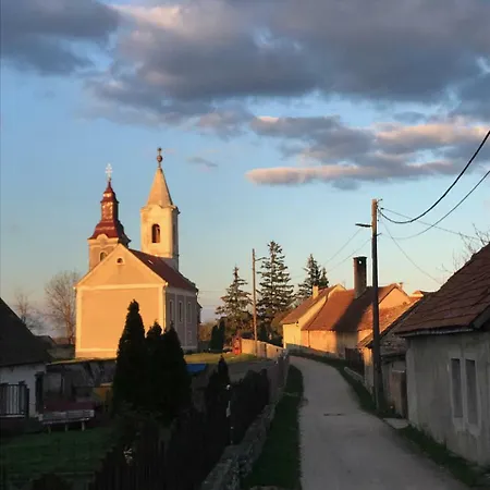 Holiday home Mencsvar